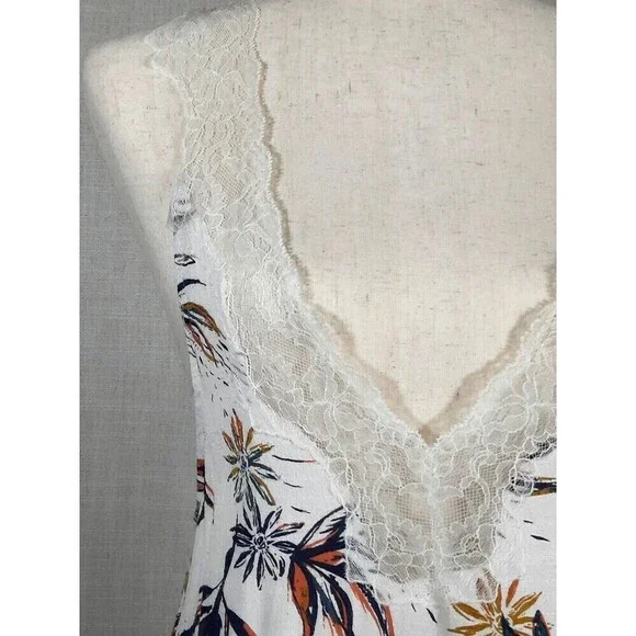 Free People Intimates Romantic Feminine Lace Trim Floral Baby Doll SZ X-Small - Picture 2 of 16